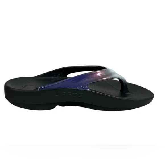 Oofos Oolala Luxe Womens 9 Comfort Recovery Sandals Thong Flip Flops Calypso EUC