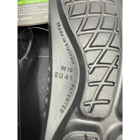 OOFOS OOLALA Women's Recovery Shiny Flip Flop Sandal Black Slip On Shoes Size 10
