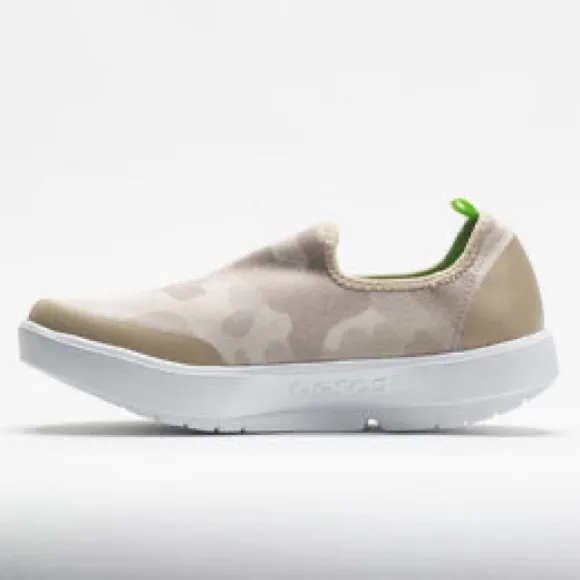 OOFOS OOmg eeZee Limited Women's  size 10 color Tan Camo