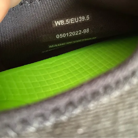 OOFOS OOmg eeZee Low Mesh Canvas Slip On Recovery Shoes Women’s 8.5 Black
