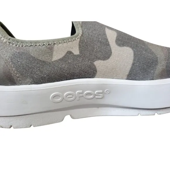 OOFOS OOmg eeZee Low Shoe Recovery Comfort Sneaker