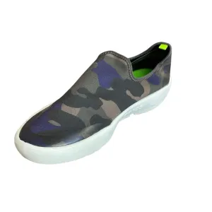 OOFOS OOmg eeZee Low Slip On camo Recovery Shoes women’s 11