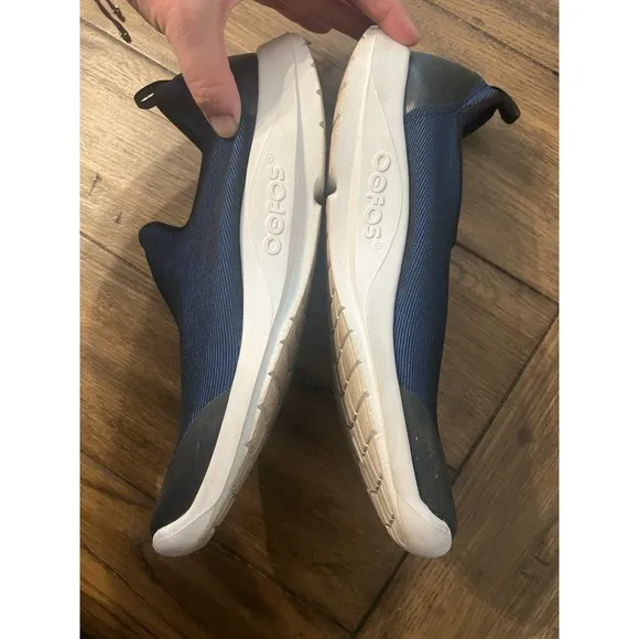 OOFOS Oomg Eezee Low Sneakers Men's 11.5 Slip On Recovery Comfort Athletic Shoes