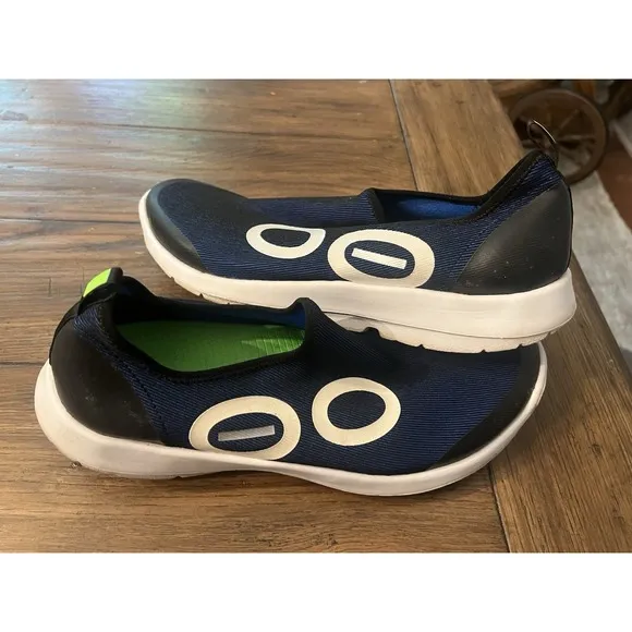 OOFOS Oomg Eezee Low Sneakers Men's 11.5 Slip On Recovery Comfort Athletic Shoes