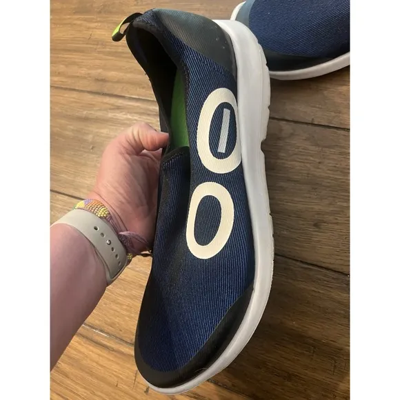 OOFOS Oomg Eezee Low Sneakers Men's 11.5 Slip On Recovery Comfort Athletic Shoes