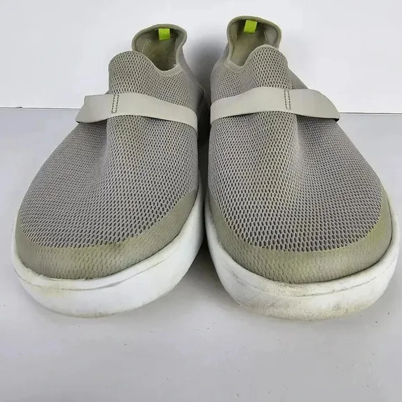 Oofos OOmg eeZee Recovery Low Slip On Shoe Sneaker Gray Women's Size 11 EU 42