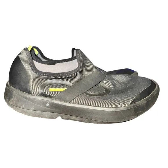Oofos Oomg Fibre Low Shoes Men's Size 9 Black Slip On Recovery Comfort Athletic