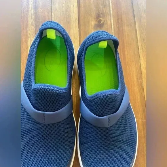OOFOS OOmg Low Women’s blue recovery shoes