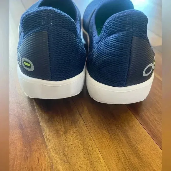 OOFOS OOmg Low Women’s blue recovery shoes