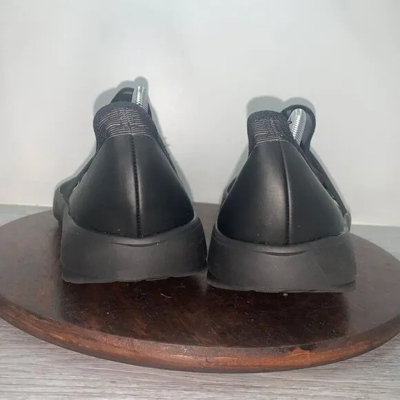Oofos Oomg Mens 11.5 Fibre Low Shoes Slip On Recovery Black Mesh Q3-7312020 FLAW