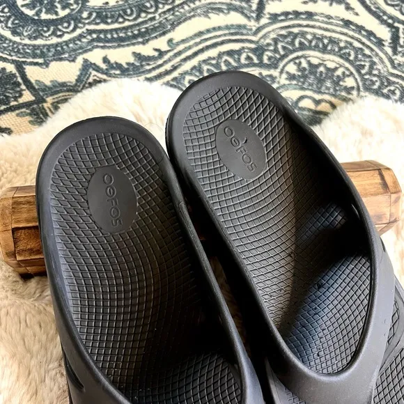 OOFOS OOriginal Flip Flop Sandals Comfort Recovery Shoes Black Men 18