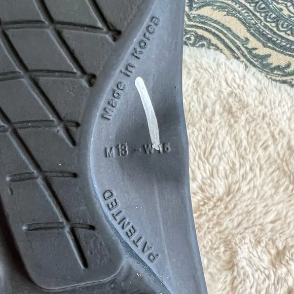 OOFOS OOriginal Flip Flop Sandals Comfort Recovery Shoes Black Men 18