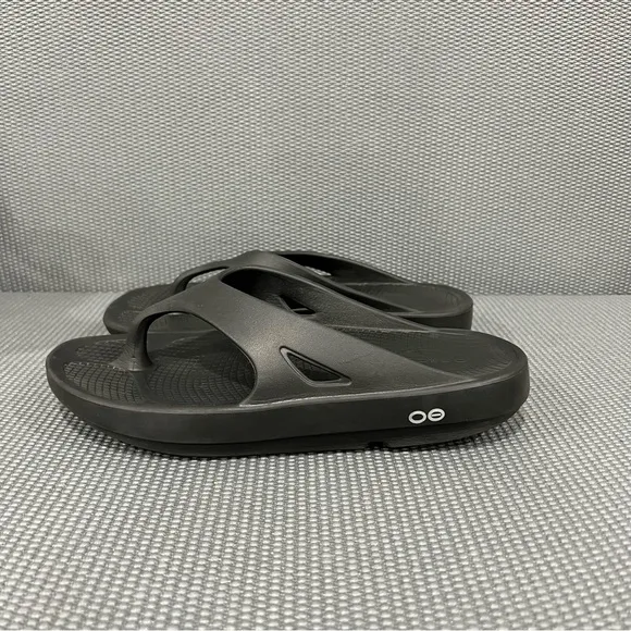 OOFOS OOriginal Sandal Women’s‎ 9 Triple Black Recovery Athletic Shoes Slides