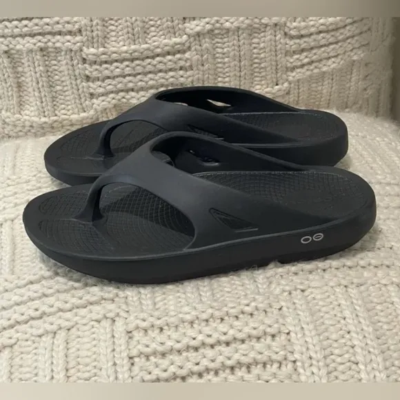 OOFOS Original Flip Flops Thong Sandals Mens 8 / Womens 10 Recovery Shoes Black