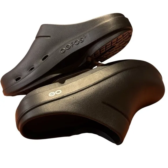 OOFOS Unisex OOcloog - Black - M5 - W7