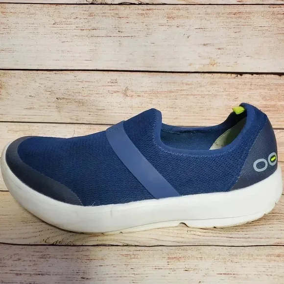 OOFOS Womens US 11 EU 42 OOMG Navy/White Mesh Low Recovery Slip-On Shoes