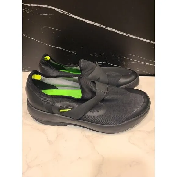 OOFOS OOmg Low Fibre Mesh Recovery Comfort Slip On Shoes Mens 12 Sneakers GUC