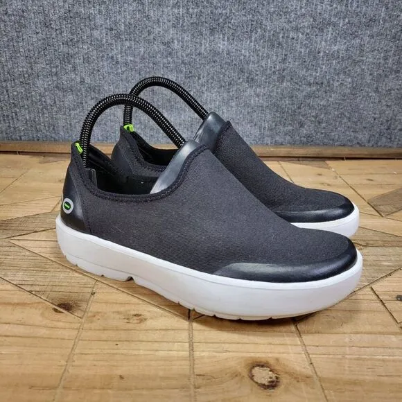 OOFOS OOmg Women’s Size 7.5 Shoes Black White Low Top Recovery Comfort Sneakers