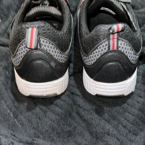 ORTHOFEET 617 EDGEWATER MEN'S ATHLETIC SHOE 14 4E (X-TRA WIDE) EUC $145
