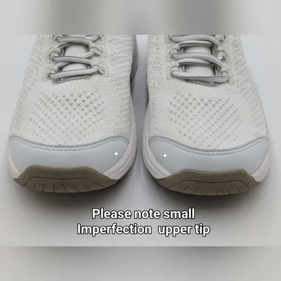 Orthofeet Coral Sneaker White Women 6.5 B