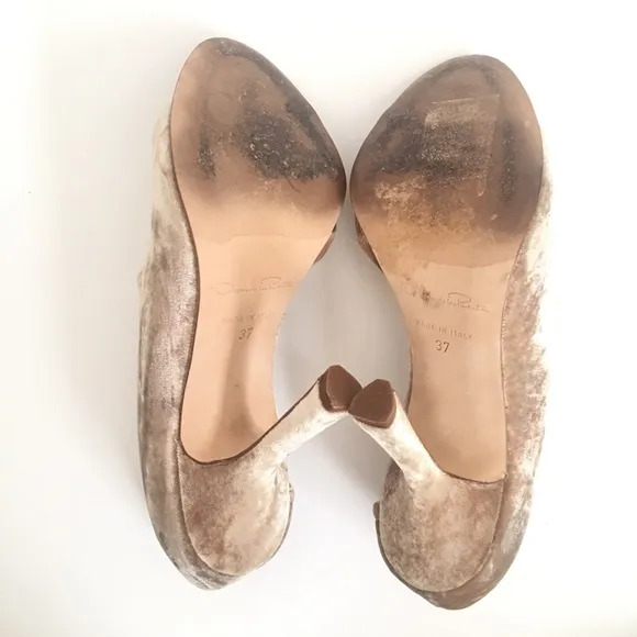Oscar de la Renta Oberon Velvet Sandals