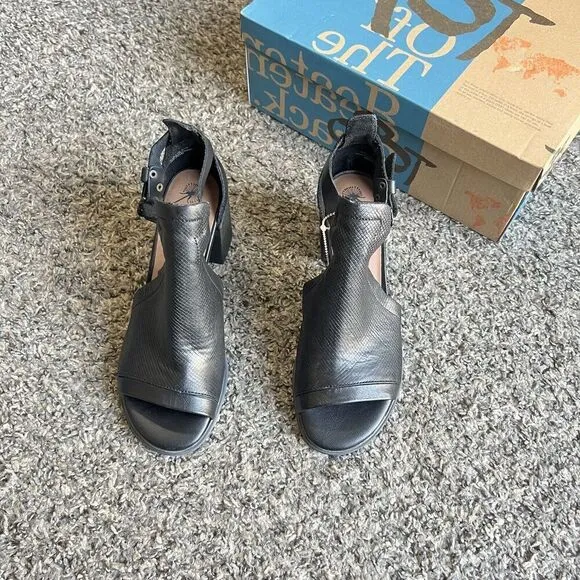 OTBT Metaphor Size US 6.5 M Women Leather Ankle Strap Open Toe Sandals Black New