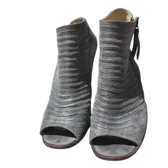 Paul Green Cayanne Peep Toe Booties Heeled Sandals Metallic Pewter Silver 7.5