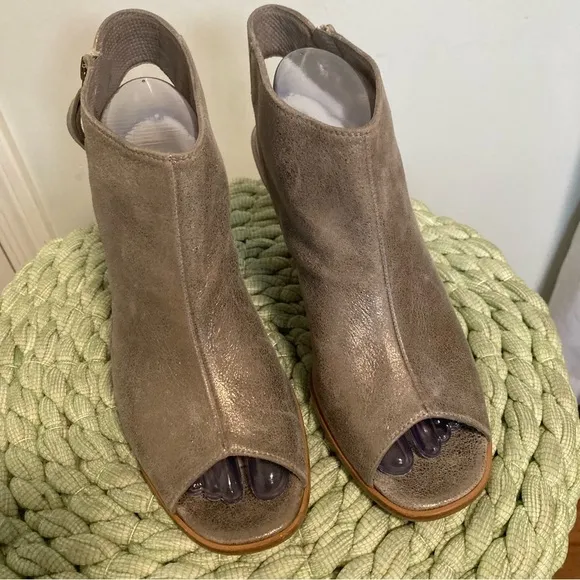 Paul Green Cayenne Bronze Metallic Leather Open Toe Heel Booties