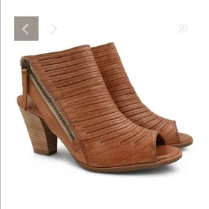 Paul Green Peep Toe Sandals.