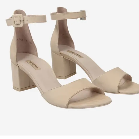 Paul Green Sandals - biscuit/light brown women size EUR 5.5 US 8 new  no box