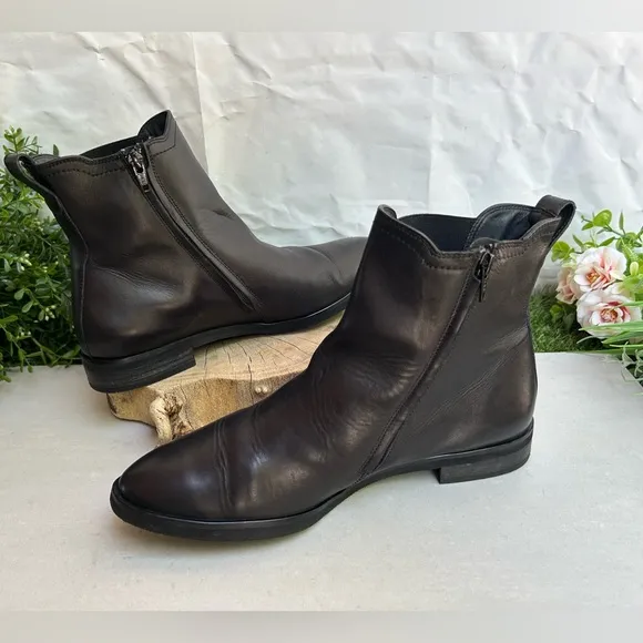 Paul Green Women MINDY BOOT$449.00 size 7.5 US 10 Color — Black Leather