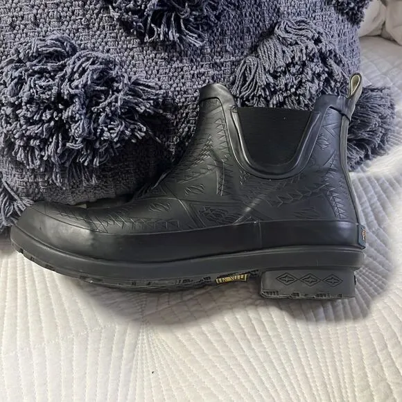 Pendleton Embossed Chelsea Rain Boots