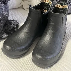Pendleton Embossed Chelsea Rain Boots