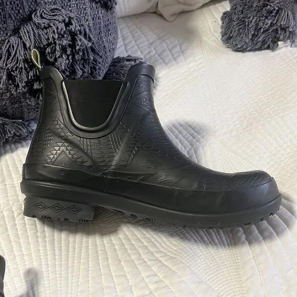 Pendleton Embossed Chelsea Rain Boots