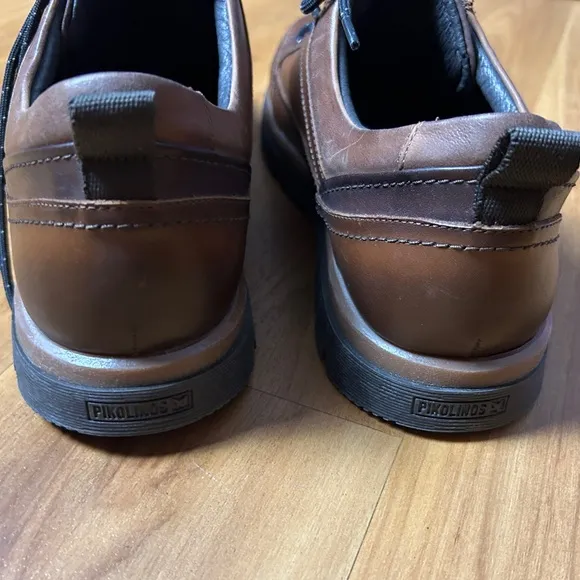 Pikolinos Brown Leather Oxfords with Comfort Sole