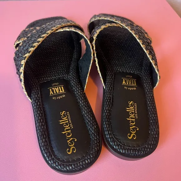 Pomelo Black Raffia Slide Sandals