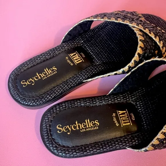 Pomelo Black Raffia Slide Sandals