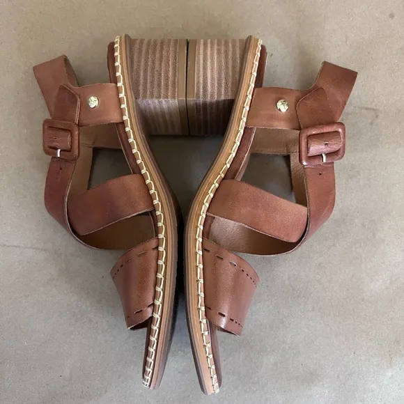 Poplins Women’s Buttery Soft Brown Leather Strappy  Blanes Sandals Size 37