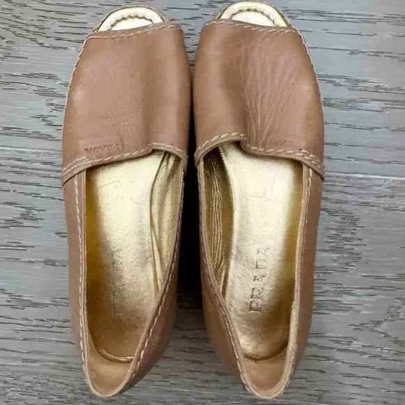 Prada Women's beige Leather Peep-Toe Shoes