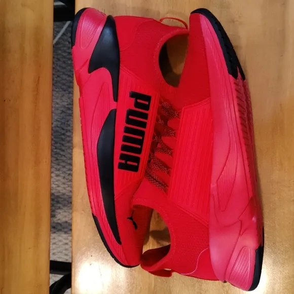 Puma soft ride slip on men's size12 red and black