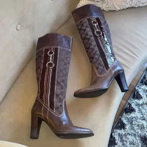 RARE Coach Yvette Tall Leather &amp; Logo Fabric Mixed Media Boots sz 7.5 - Brown
