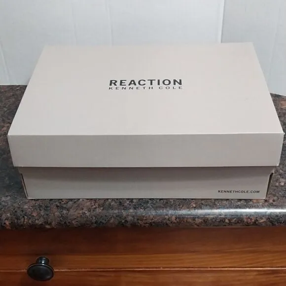 Reaction Kenneth Cole CAMERON Shoes...SIZE 9M