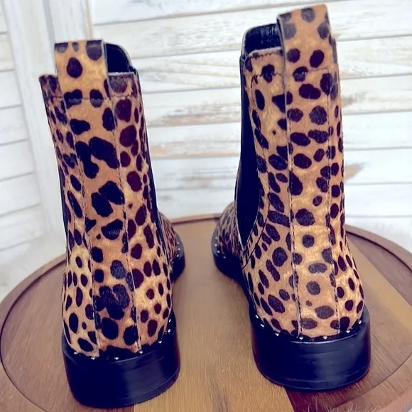 REBECCA MINKOFF l Sabeen Leopard Print Ankle Chelsea Pointed Toe Boot 5.5