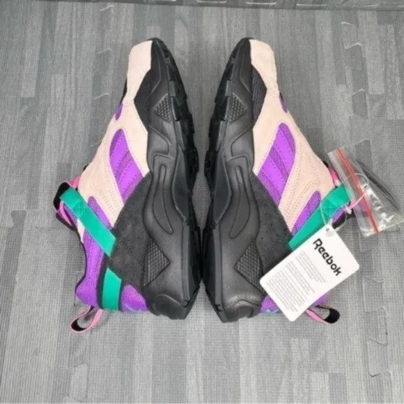 Reebok Aztrek 96 Adventure Sneakers Grey/Emerald Women Size 8