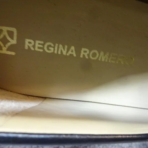 Regina Romero Judy Women’s Size 7.5 Black Leather Luxurious Slip-On Loafer Shoes