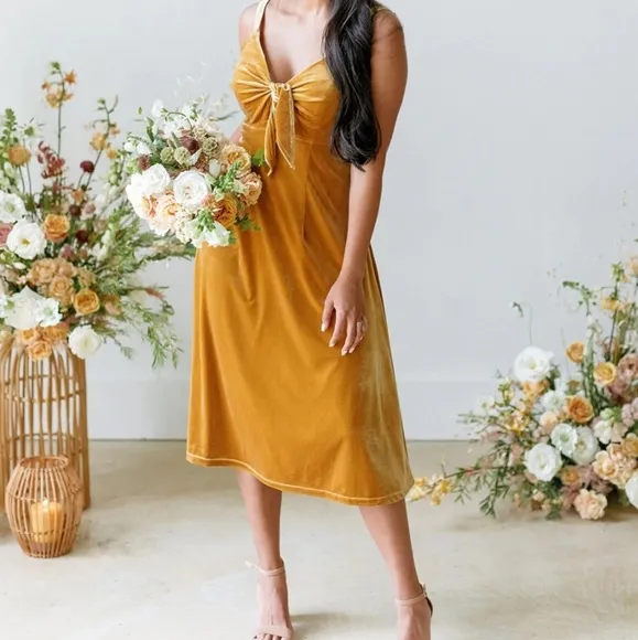 REVELRY Drew Terracotta Velvet Bridesmaid Dress Size 16 Midi Length Sleeveless