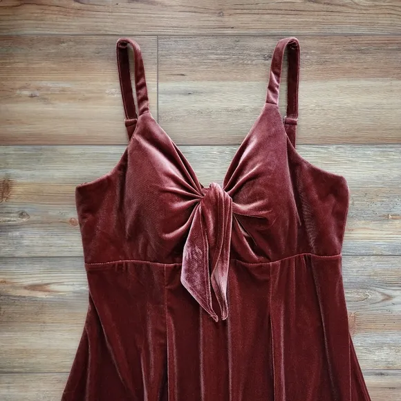 REVELRY Drew Terracotta Velvet Bridesmaid Dress Size 16 Midi Length Sleeveless