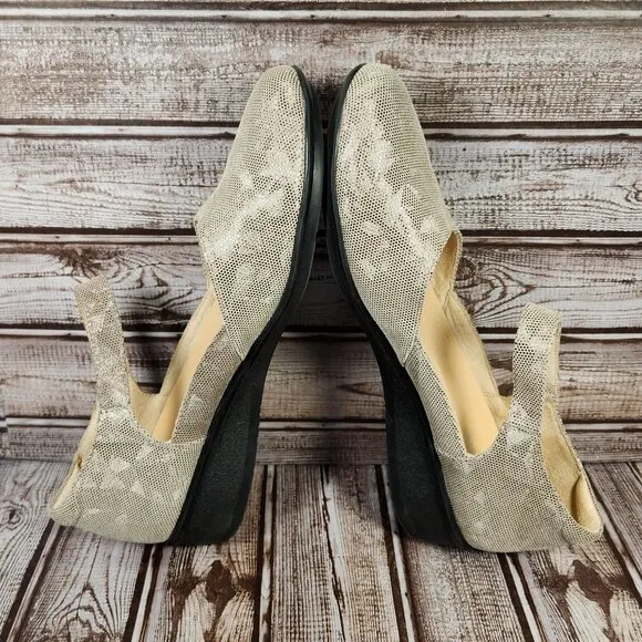 REVERE Osaka Wedge Mary Jane Adj. Women's 11 M Champagne Angle Shoes NWOT