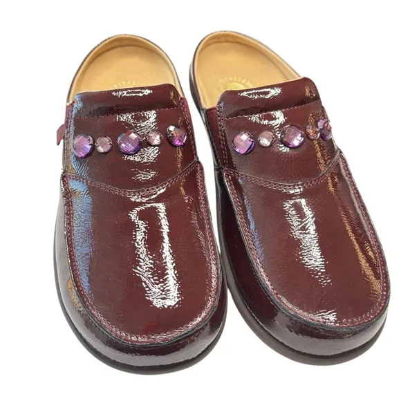 Revitalign Orthotic Patent Leather Mules Clog Siesta Dazzle Womens Sz 9 Burgundy