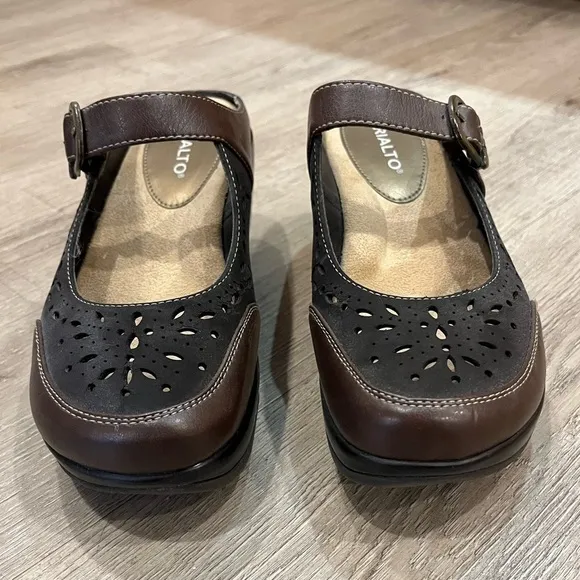 Rialto Comfort Shoes Brown Platform Mules size 8.5 - 9